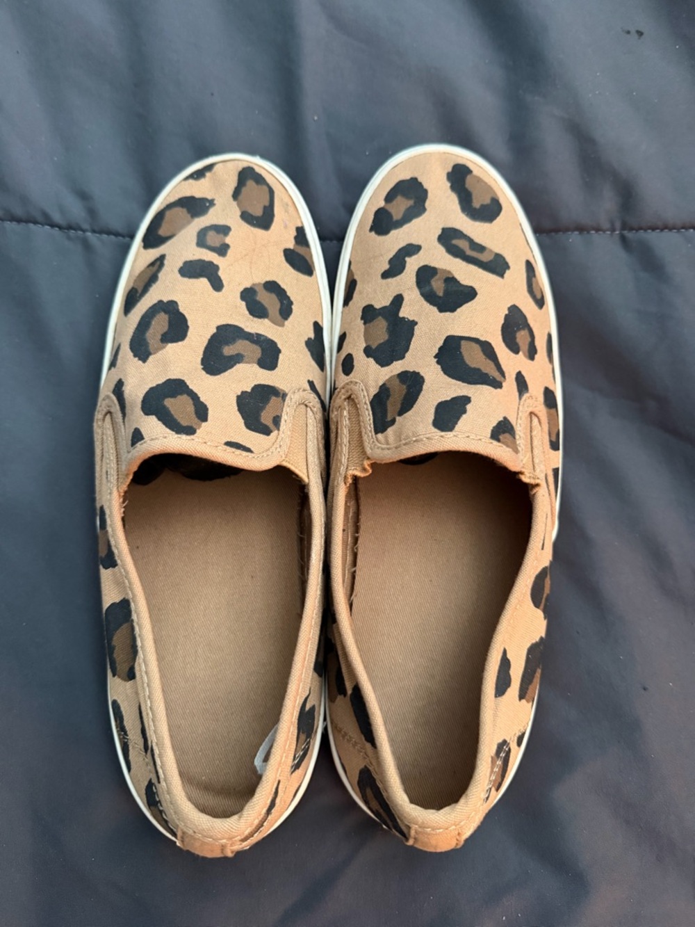 Leopard Print Slip-On Sneakers for Women - Tan/Black. SZ 8
